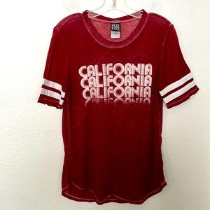 CALIFORNIA COVERUP/T-SHIRT VERY SOFT MAROON SIZE M (36Wx28L)NWOT EXCELLENT COND